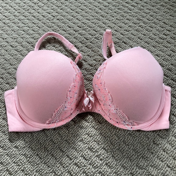 Victoria's Secret, Intimates & Sleepwear, Victorias Secret Bra Body By Victoria  Padded Perfect Coverage 32d